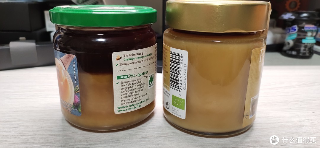 包含USDA和EU有机认证的进口蜂蜜，从哈尔科夫买过的11款蜂蜜产品来谈蜂蜜选购的关注点和选择方向