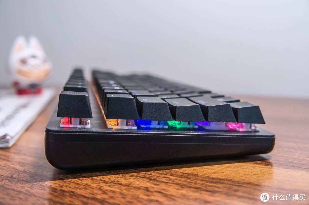 性价比超强的游戏键盘！雷柏V500PRO-87多模背光机械键盘测评！