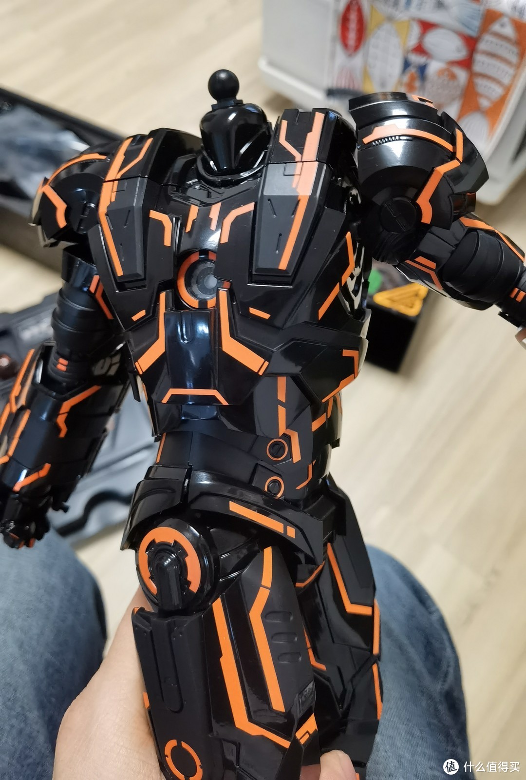 HOTTOYS战争机器1：6创战光速橙