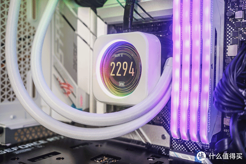 一步到位的电脑装机省钱方案与思考——ROG吹雪+自带超级RGB灯效的海盗船5000T白色机箱装机