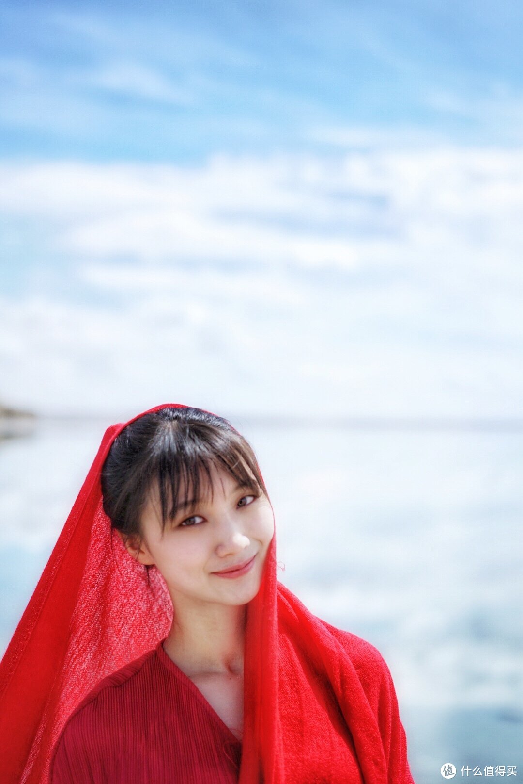 青海湖  红裙