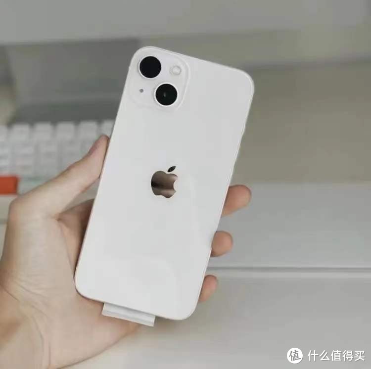 中国手机市场重新洗牌：华为第六，苹果第三，最大黑马诞生