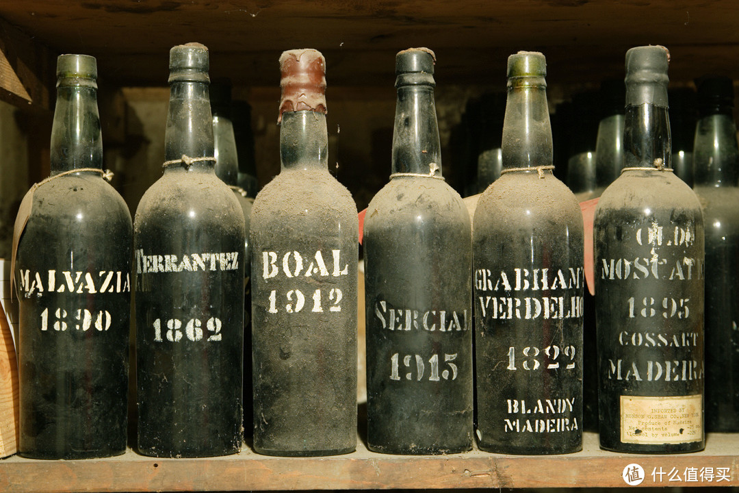 Madeira Malvasia马德拉葡萄酒被称为“不死之酒”，其中一道工艺为高温加热