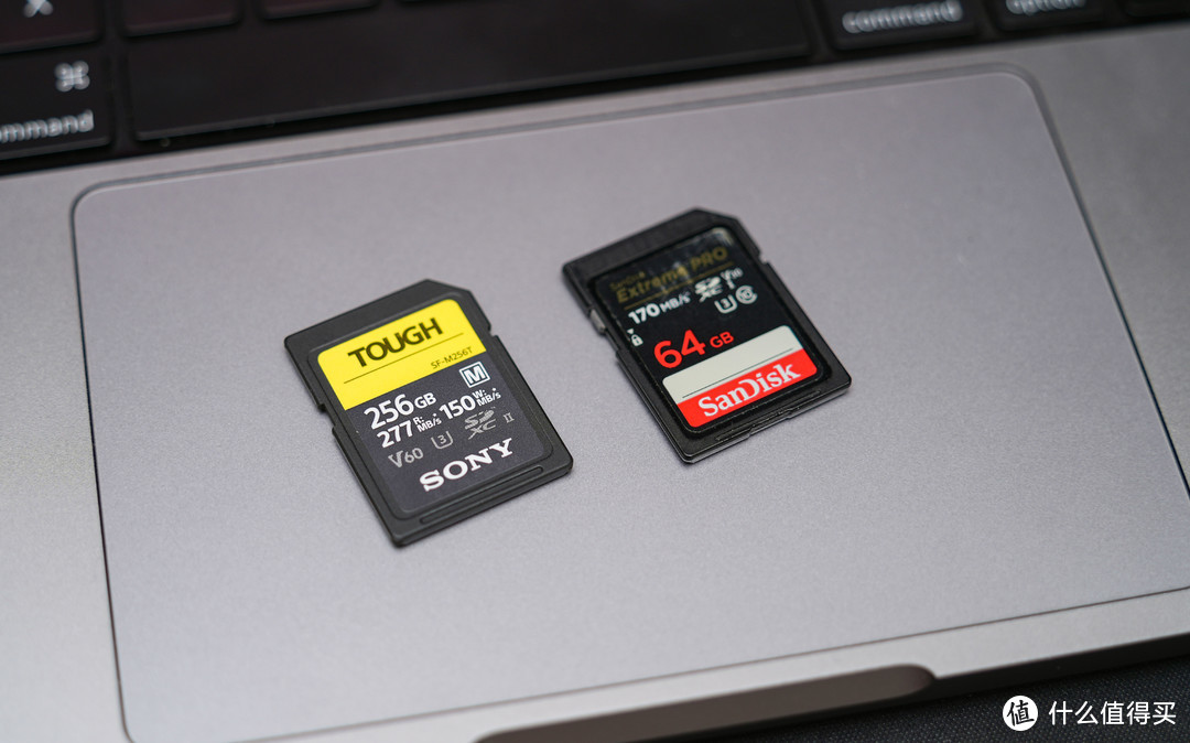 最适合 A7M4 的 SD 卡：索尼 V60 TOUGH 三防 SF-M256T SD卡 256G