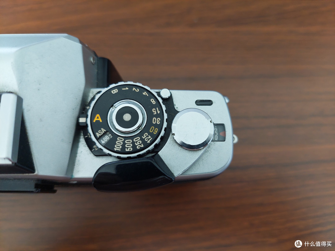 如果手动模式下没法测光,那快门拨盘上的这些手动快门速度选择简直就