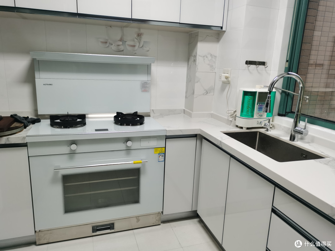白色系高颜值奥田集成灶一眼就爱上了