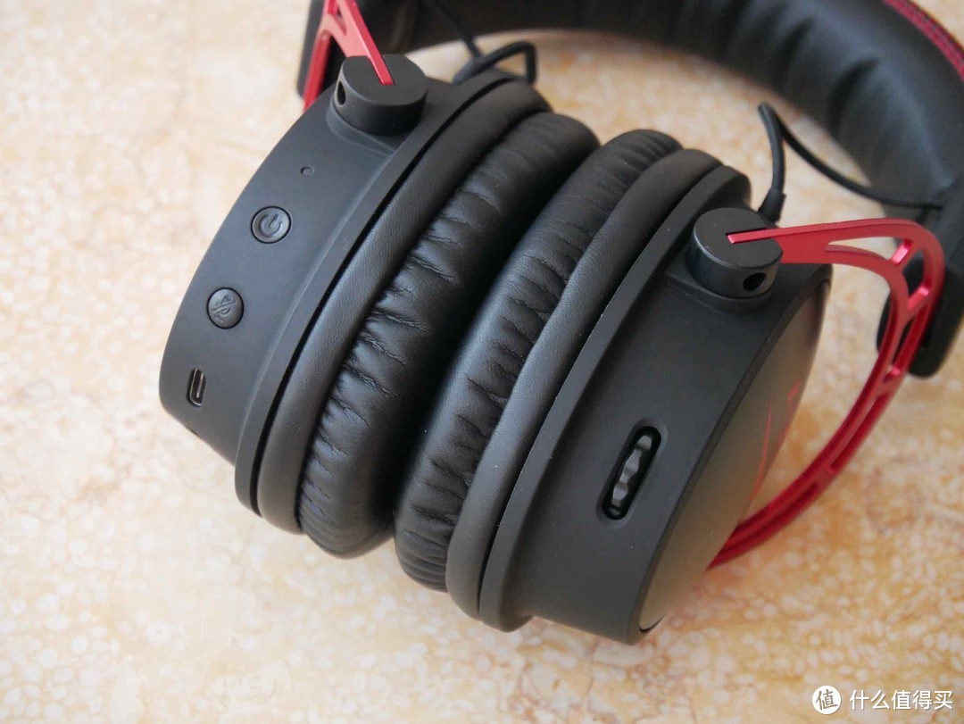 超超超长续航——HyperX 阿尔法无线游戏耳机