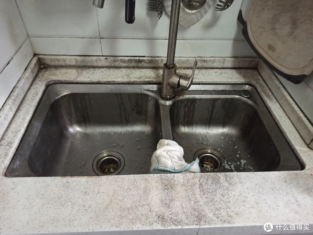 除霉啫喱到底好不好用？首次使用除霉啫喱去除厨房洗碗台污垢对比。