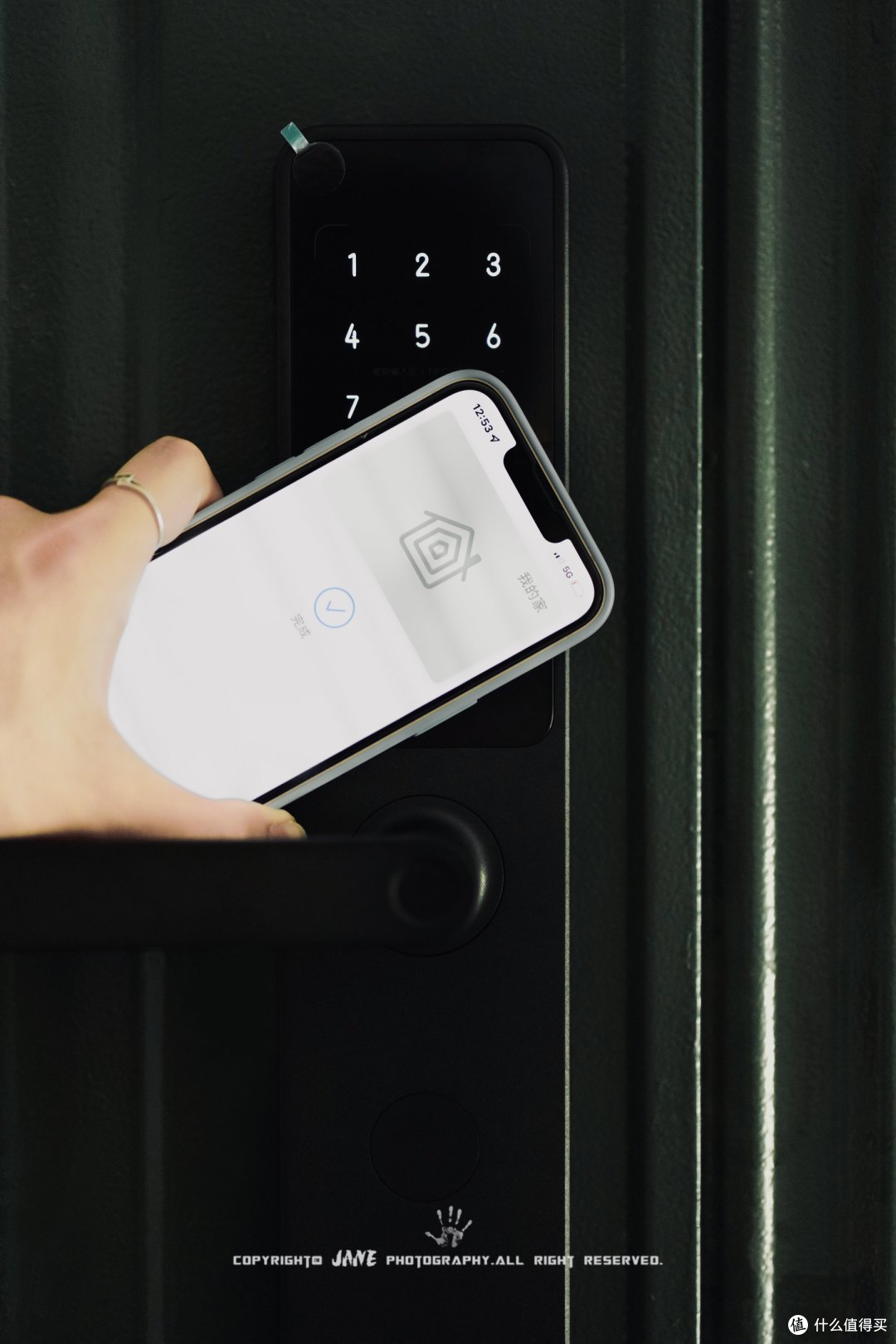 aqara 智能门锁a100 pro 支持 7 大解锁方式:指纹,密码,蓝牙,nfc,应急