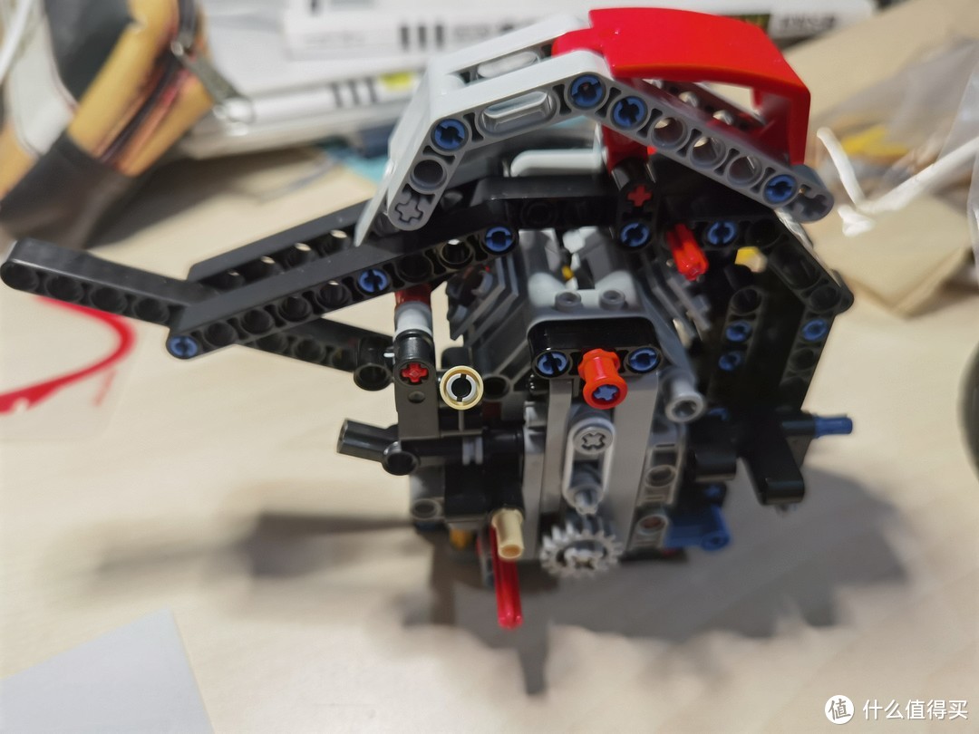 测评乐高LEGO科技组42107杜卡迪摩托车
