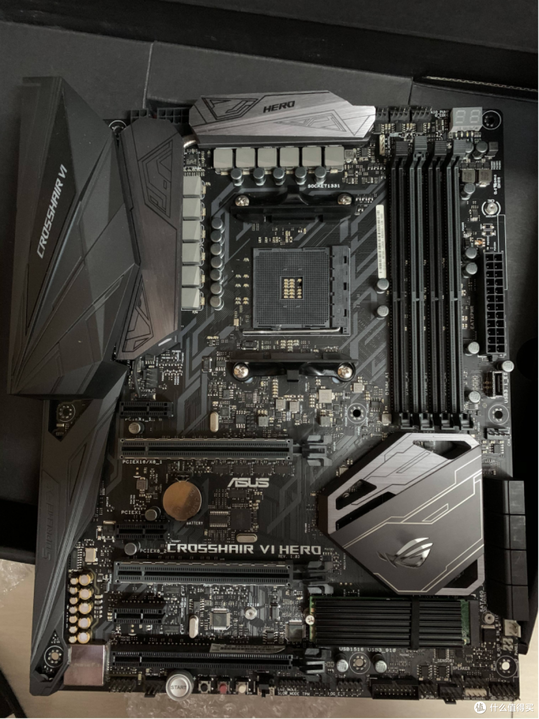 2.华硕 asus 玩家国度 rog crosshair vi hero x370主板1.