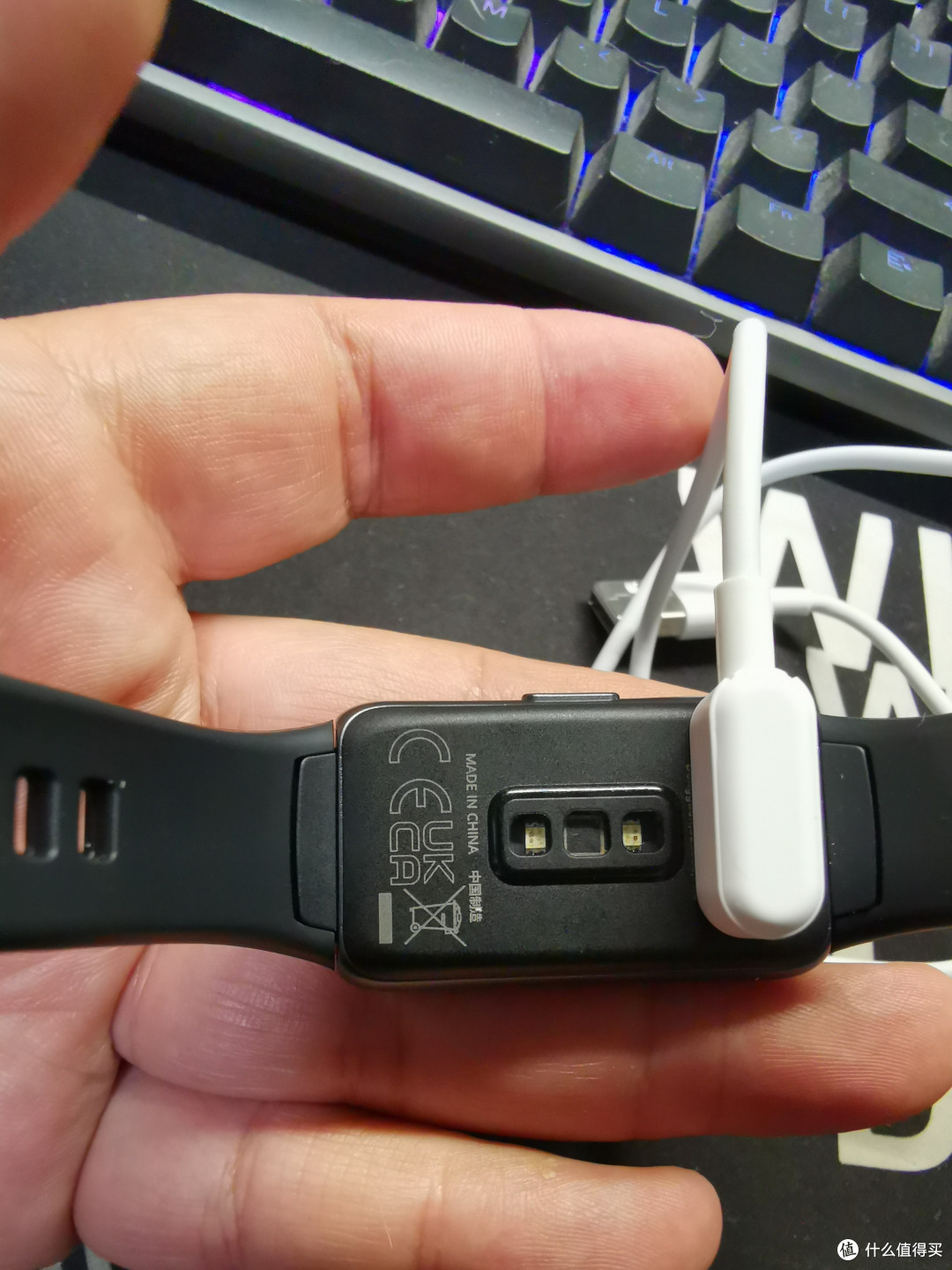 华为手环7来了,华为手环6还值得买吗?运动手环推荐