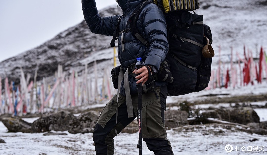 不可错过的国产900篷羽绒服——黑冰8732M冰天雪地体验