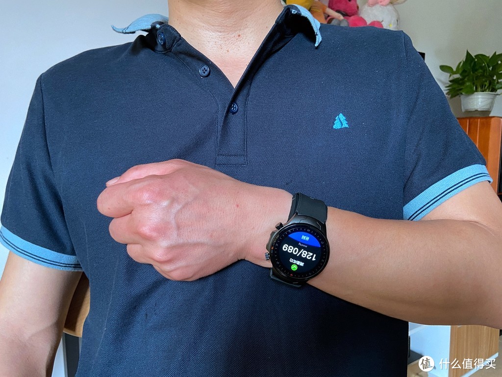 体检被告知血压偏高，我果断买了这款自带气囊带的智能手表