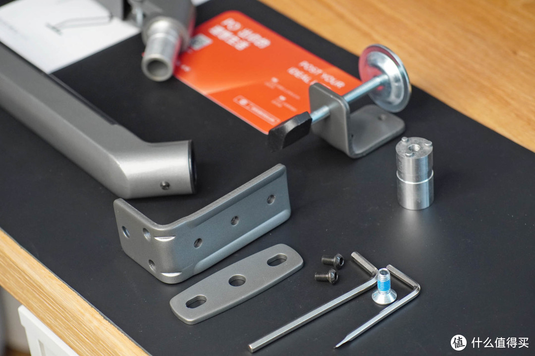 打造更简洁舒适的桌面每个人都应该有这样一款显示器支架