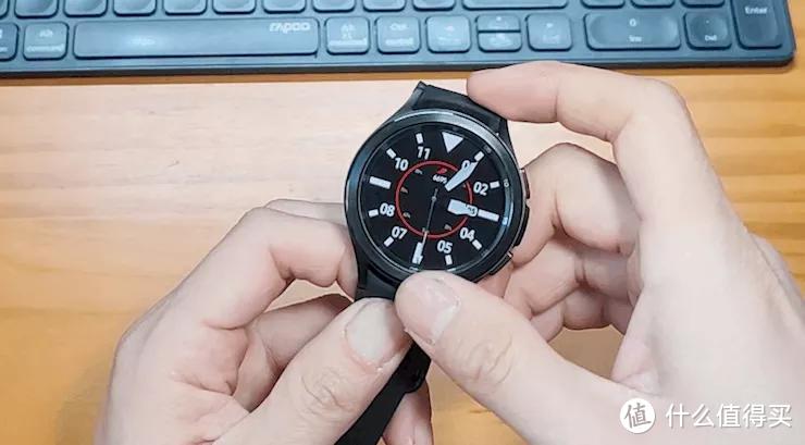 硬件和软件的完美融合，Galaxy Watch4 Classic