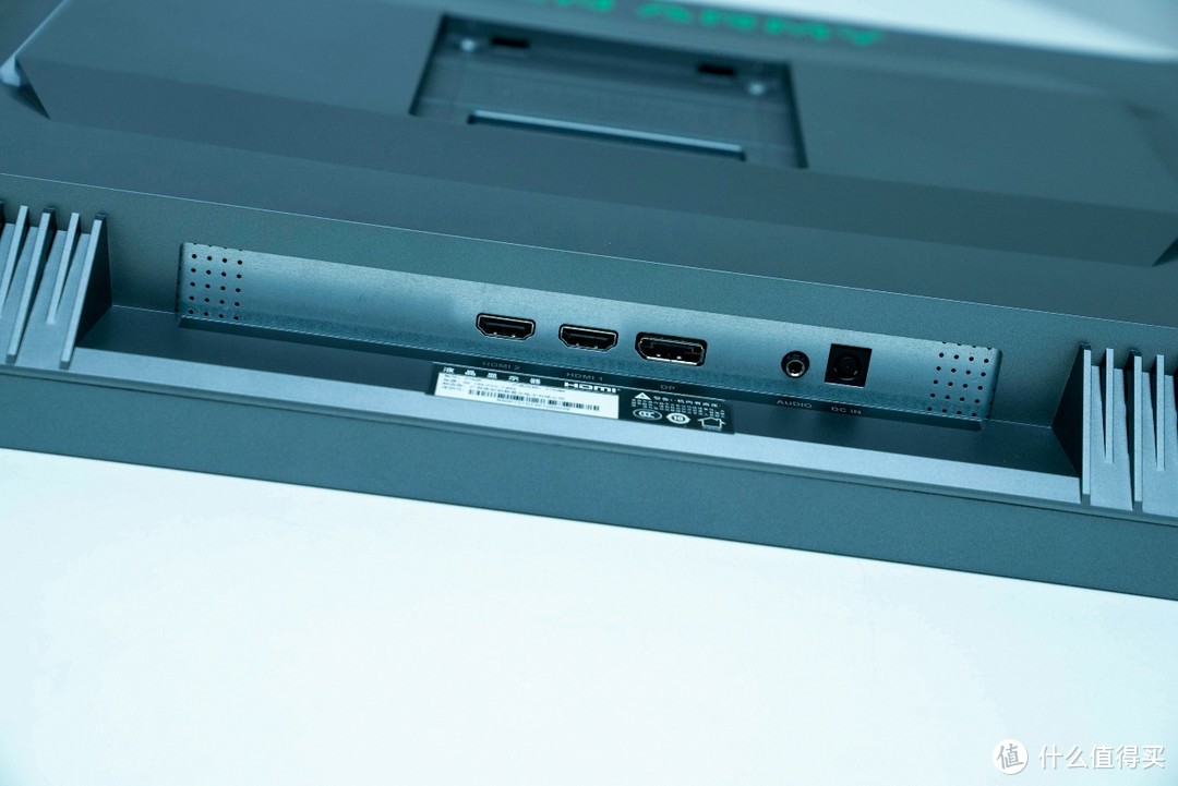 泰坦军团大战KTC 谁是更适合游戏玩家的 MiniLED电竞显示器？