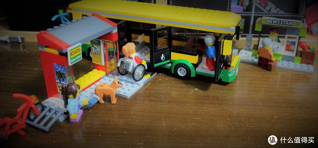 城市交通必不可少——LEGO 乐高城市系列 60154 公交车站