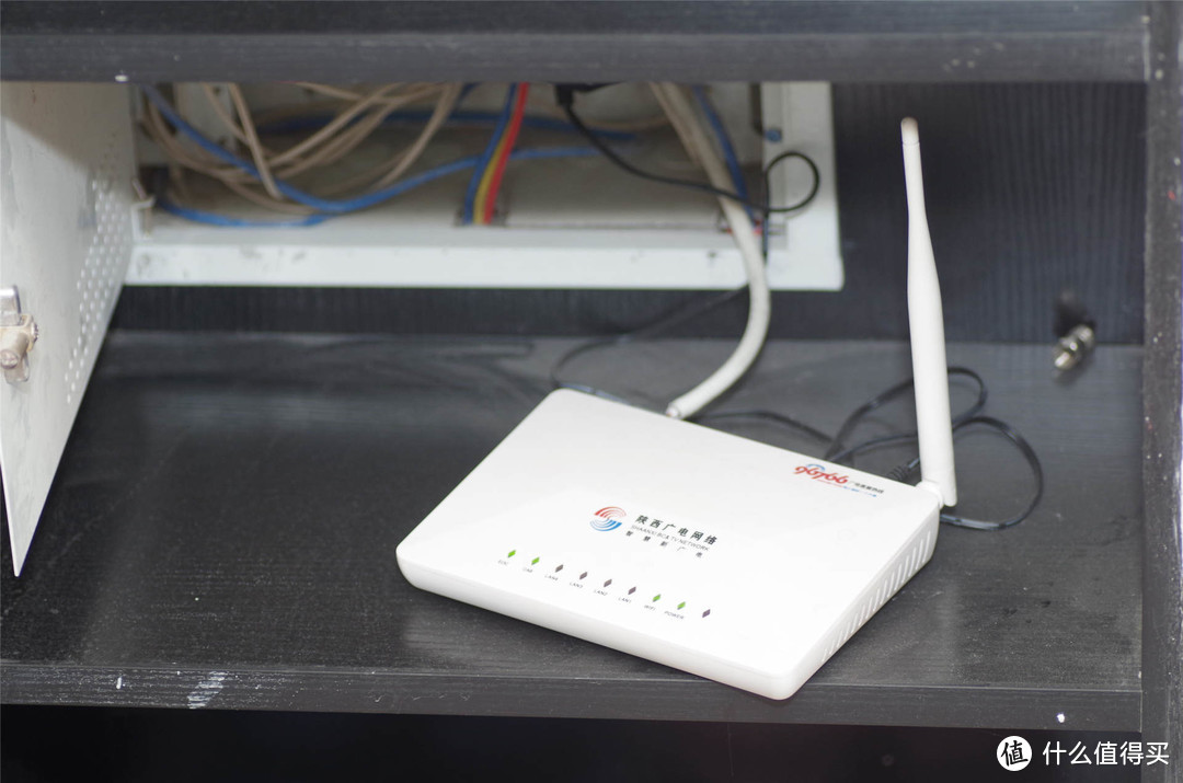 千兆光纤最佳伴侣，免配置易上手，锐捷大白 WiFi6路由器评测