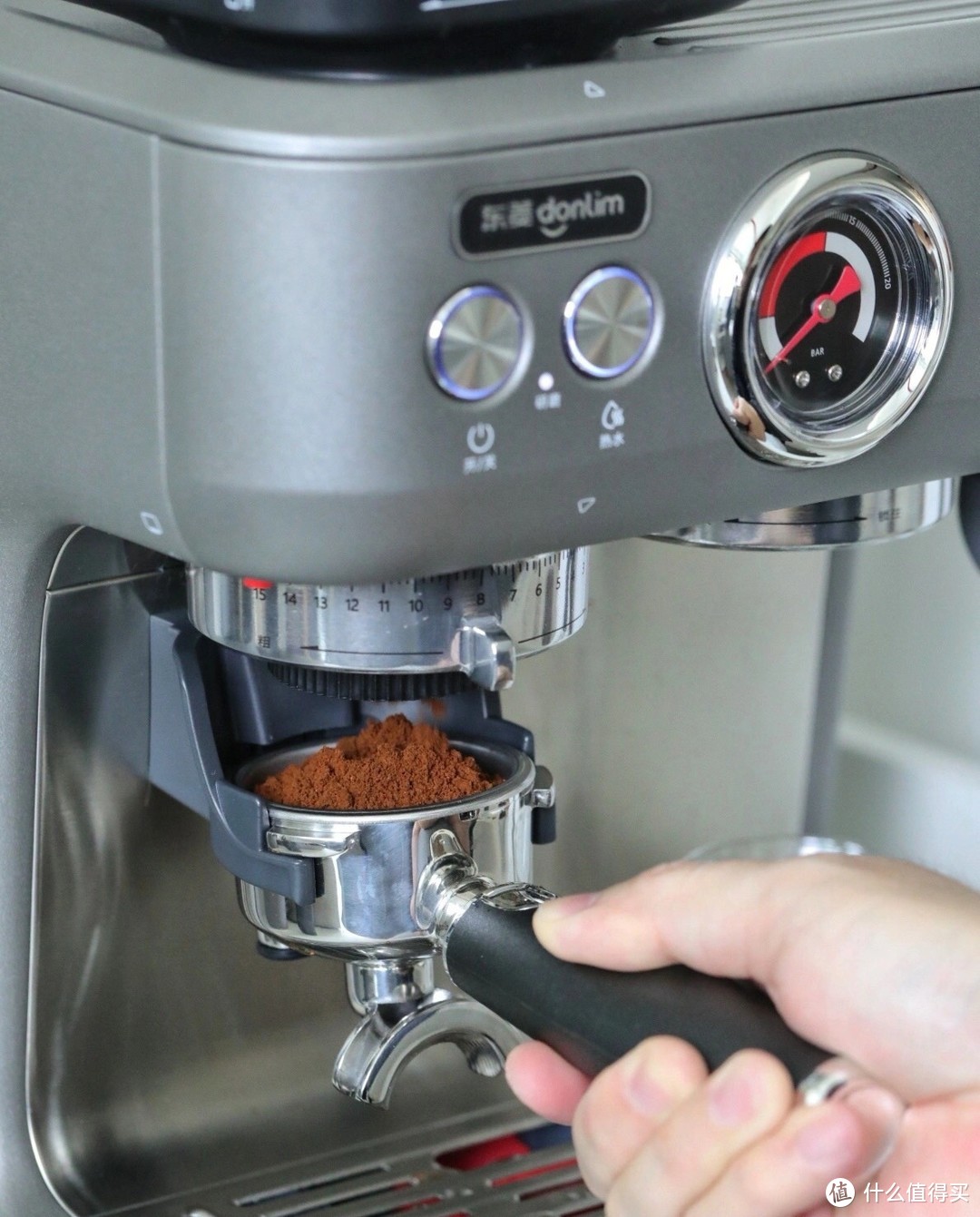 研磨萃取打奶泡全包揽东菱研磨一体咖啡机实现精品咖啡自由