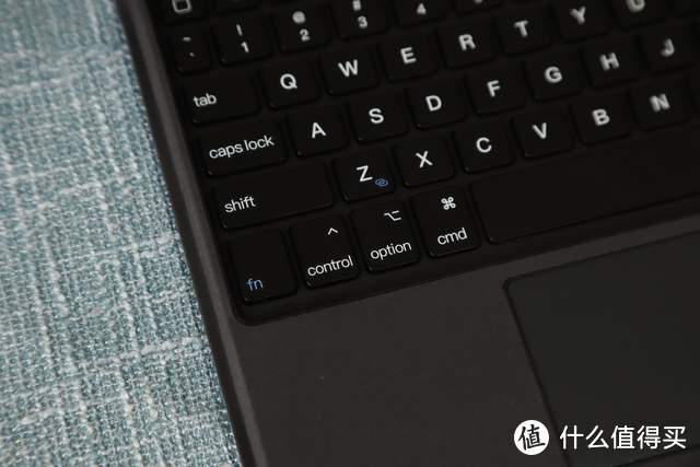 保护壳+支架+键盘三合一，iPad搭档之雷柏XK300蓝牙键盘评测