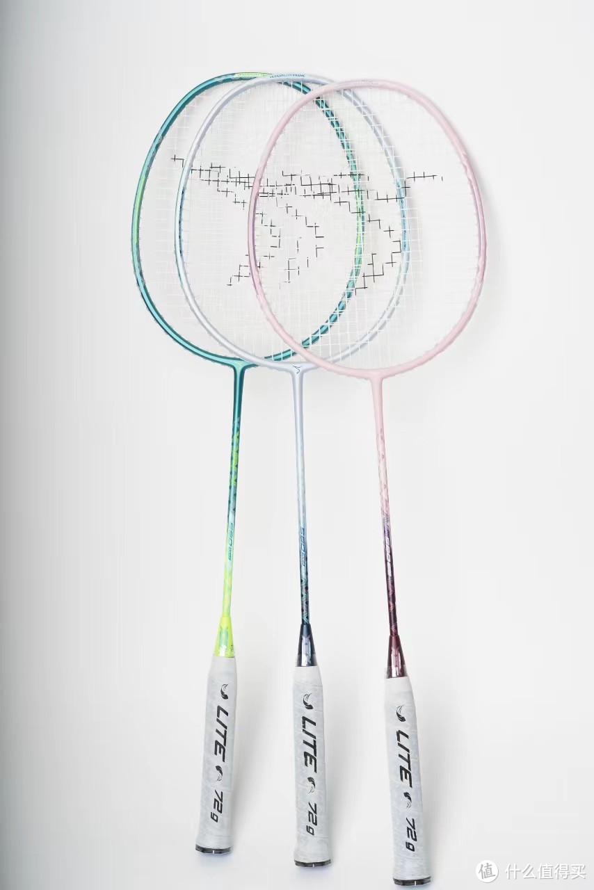 迪卡侬 BR560 羽毛球拍，一款显露PERFLY基因的型号