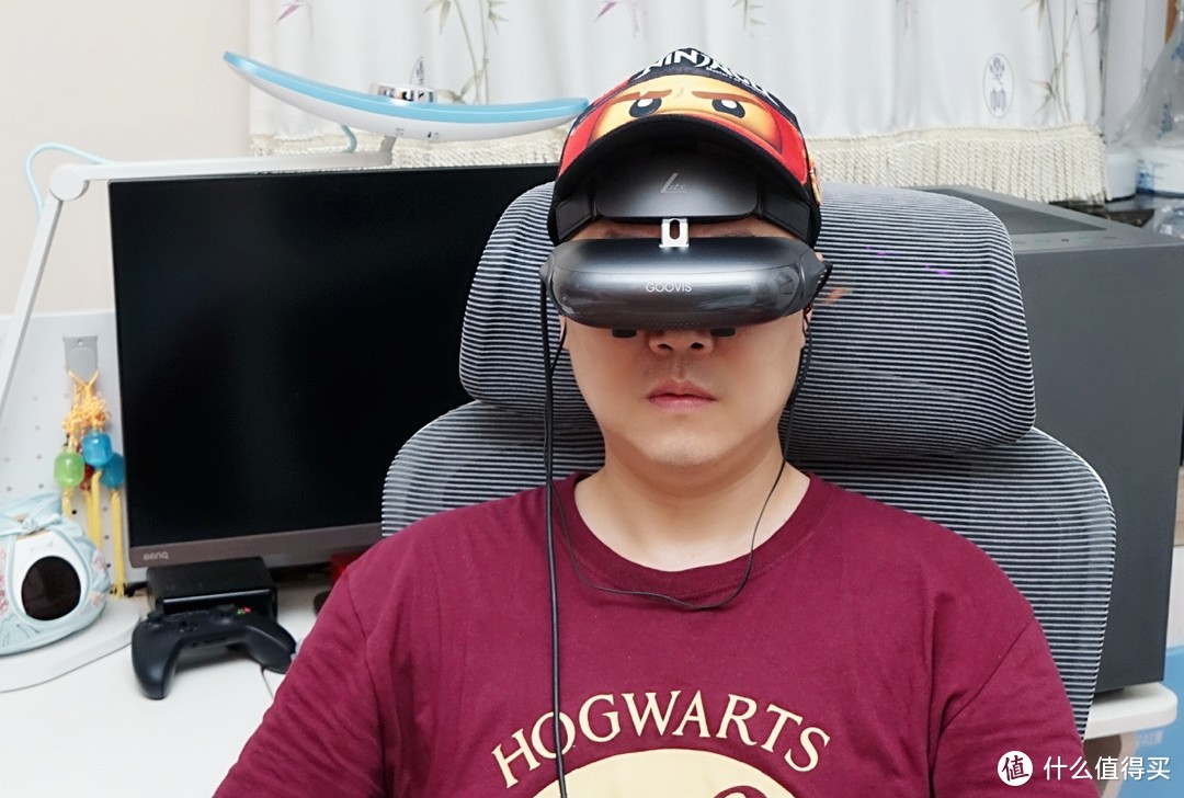 VR眩晕，清晰度差！两款头戴影院打造巨幕观影&游戏体验小横评