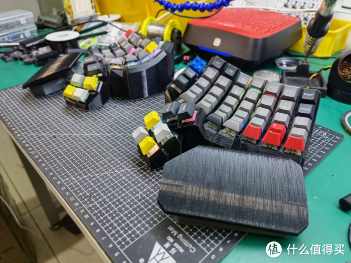 Dactyl Manuform 6X8 人体工学键盘