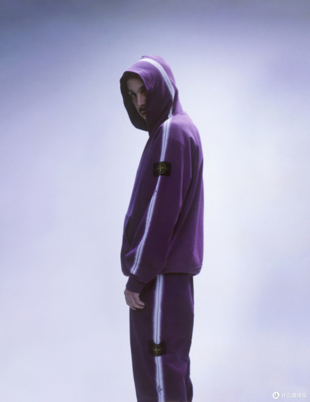 夏天卖貂还把蒙娜丽莎放身上这波supreme与石头岛的联名能否成为话题