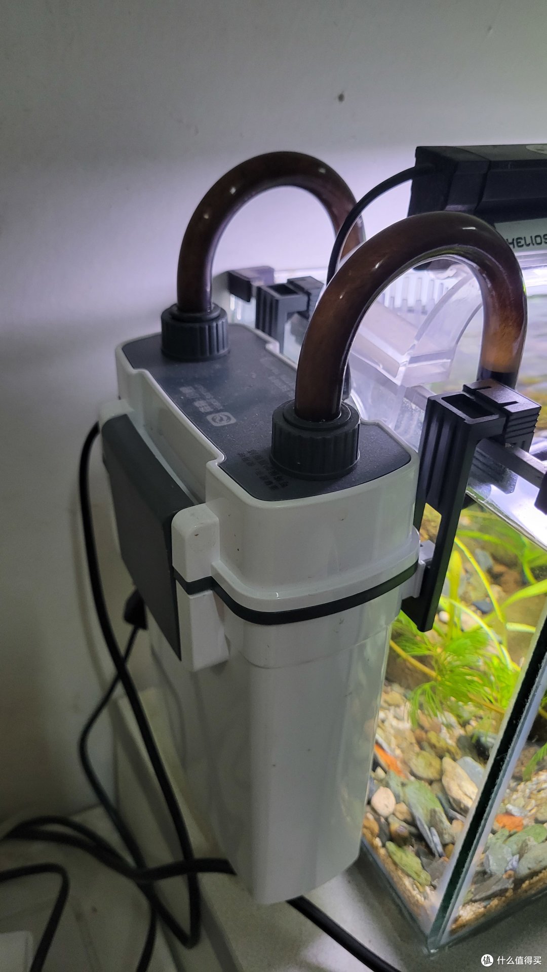 一些过滤的材料用于净化水质(效果微乎其微)京东森森鱼缸过滤器壁挂过
