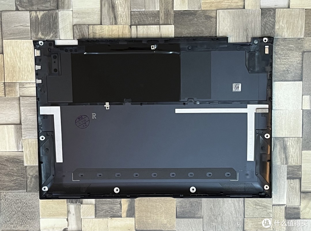 轻薄本性能也很强劲提升工作效率：华硕灵耀ZenBook Filp S近1个月的深度使用评测体验