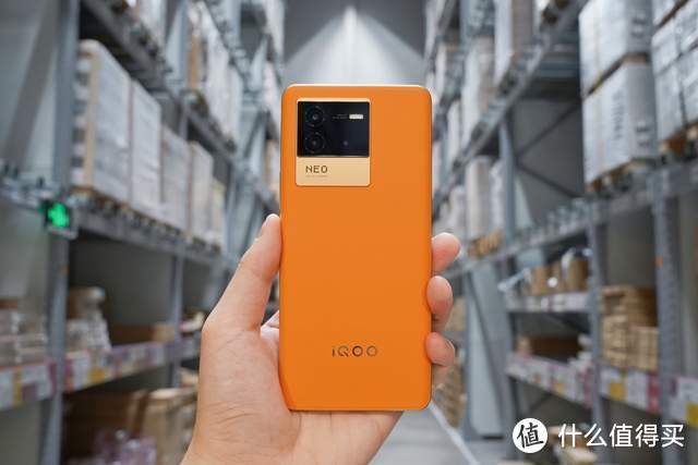 使用iQOO Neo6玩游戏之后，我的购买建议是