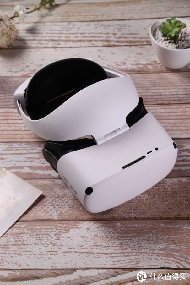全能战士：观影玩游戏、样样精通——奇遇DreamPro VR一体机