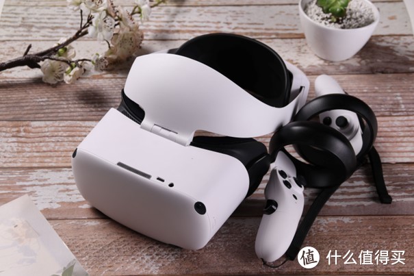 全能战士：观影玩游戏、样样精通——奇遇DreamPro VR一体机