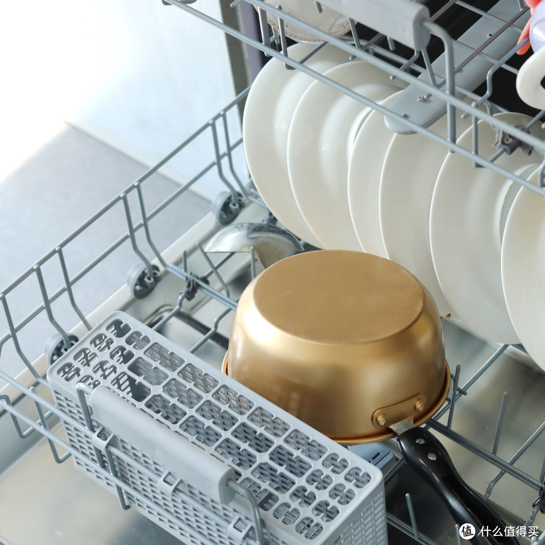 不仅是解决餐后洗碗问题——为何说云米AI洗碗机Milano 15套入手值