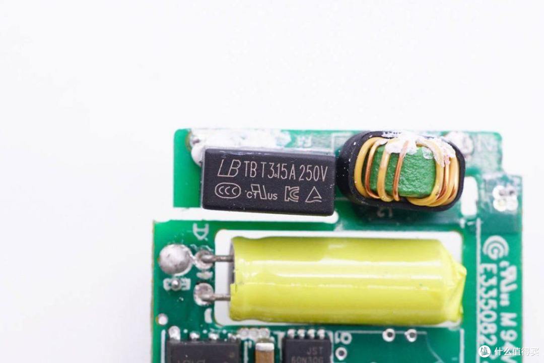 拆解报告安能科技超迷你30w氮化镓充电器