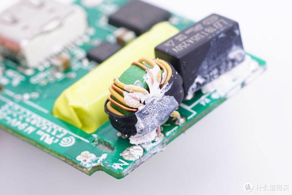 拆解报告安能科技超迷你30w氮化镓充电器