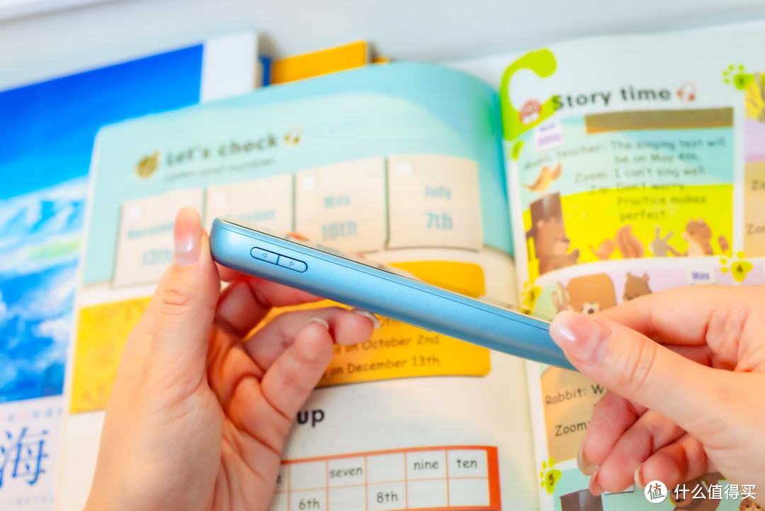 随身的英文秒翻利器，英语学习的全能笔~ 如布AI词典笔，孩子和大人都能用！