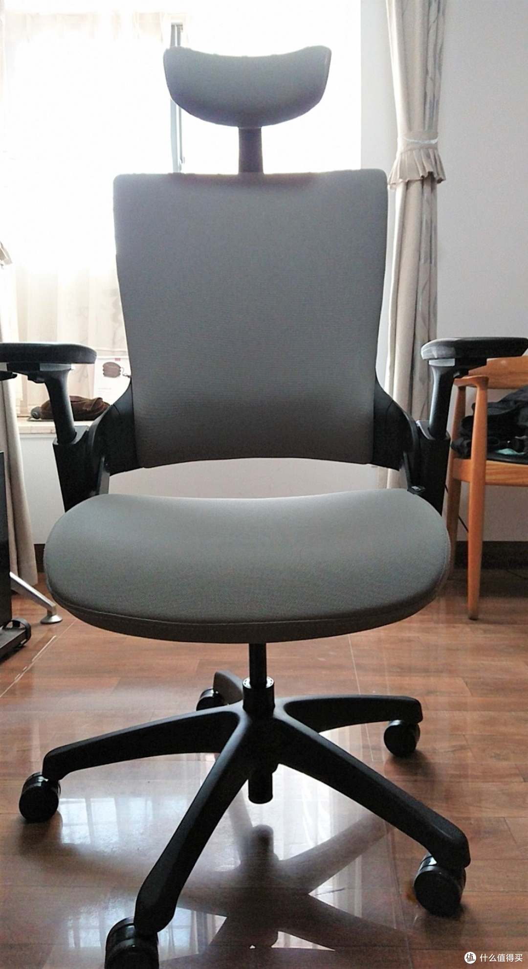 可能是个bug永艺米勒特办公椅