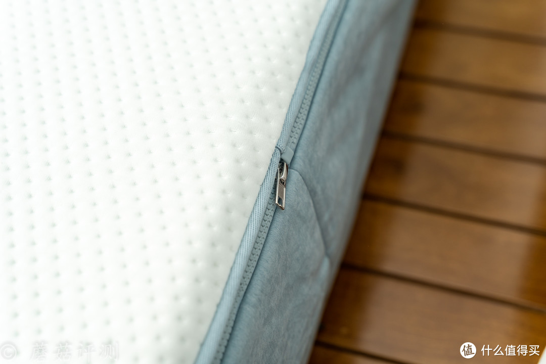 软硬兼具，好睡舒适、网易云舒零压感软硬两用弹簧床垫 体验评测