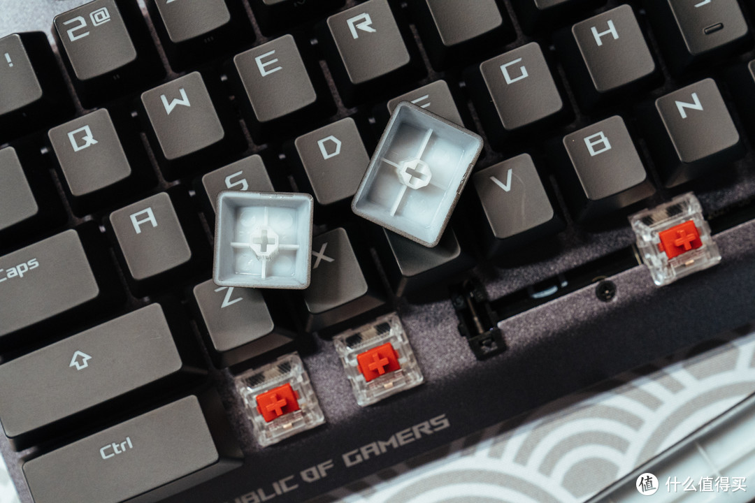 ROG玩家国度的信仰，竞技游戏无线装备：ROG 游侠NX ABS版 三模机械键盘