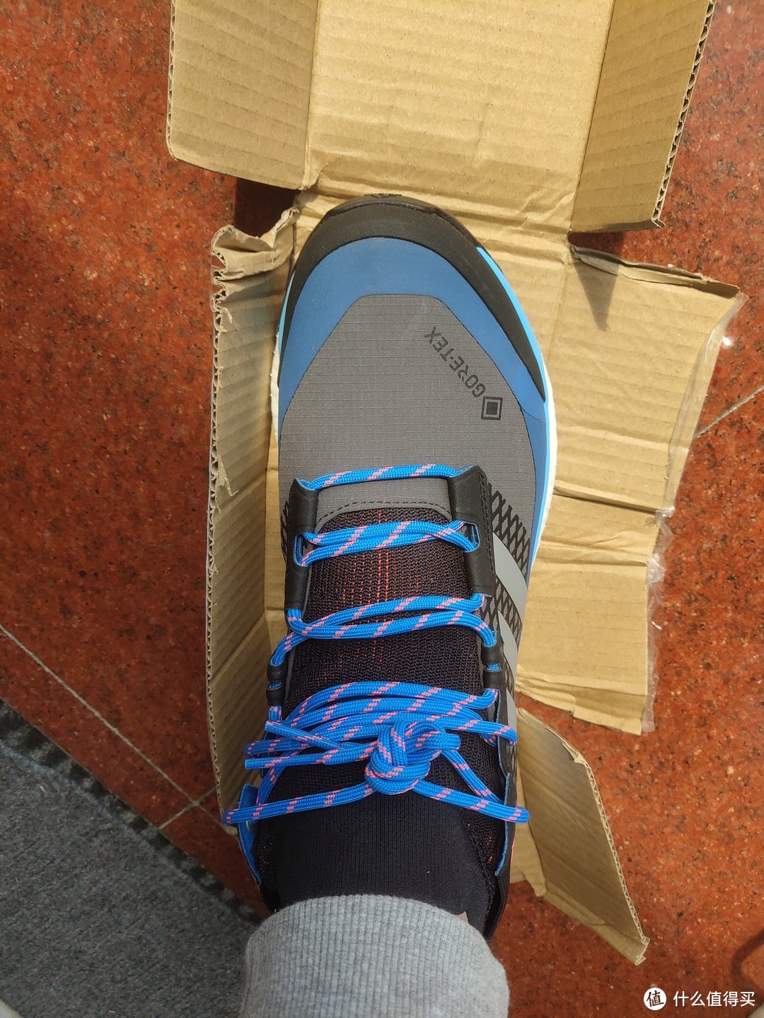 Adidas TERREX Free Hiker Gore-Tex简单开箱