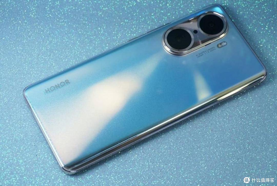 5月荣耀值得买的手机最低1499元颜值高拍摄传承自华为可信赖