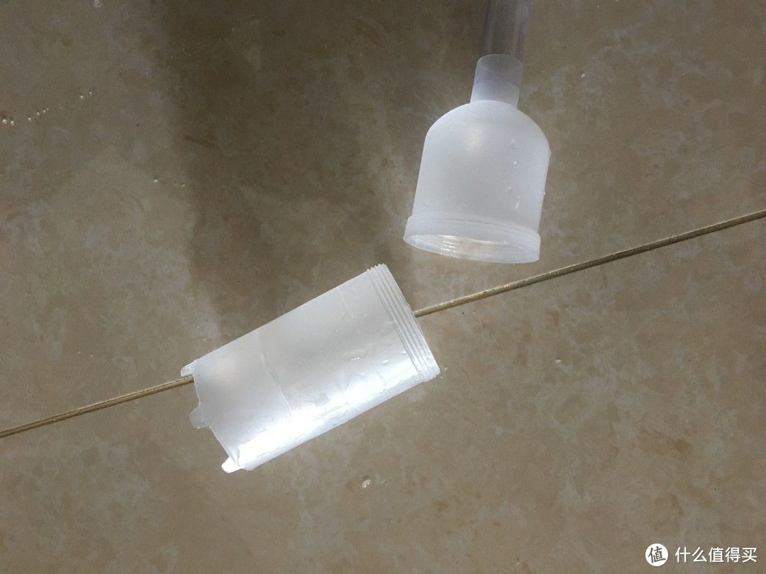 自己调整更方便 森森手动鱼缸换水器