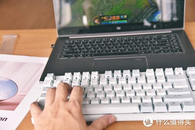一名打字员的仪式感，首入杜伽K320机械键盘，码字有质感