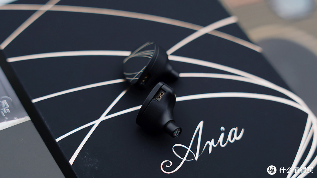 如何评价水月雨Aria耳机：开启一场对声音的探索之旅