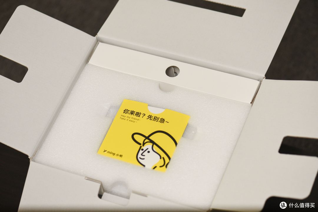 投影仪体验从未如此轻松惬意——小明Q1 Pro智能投影仪上手评测