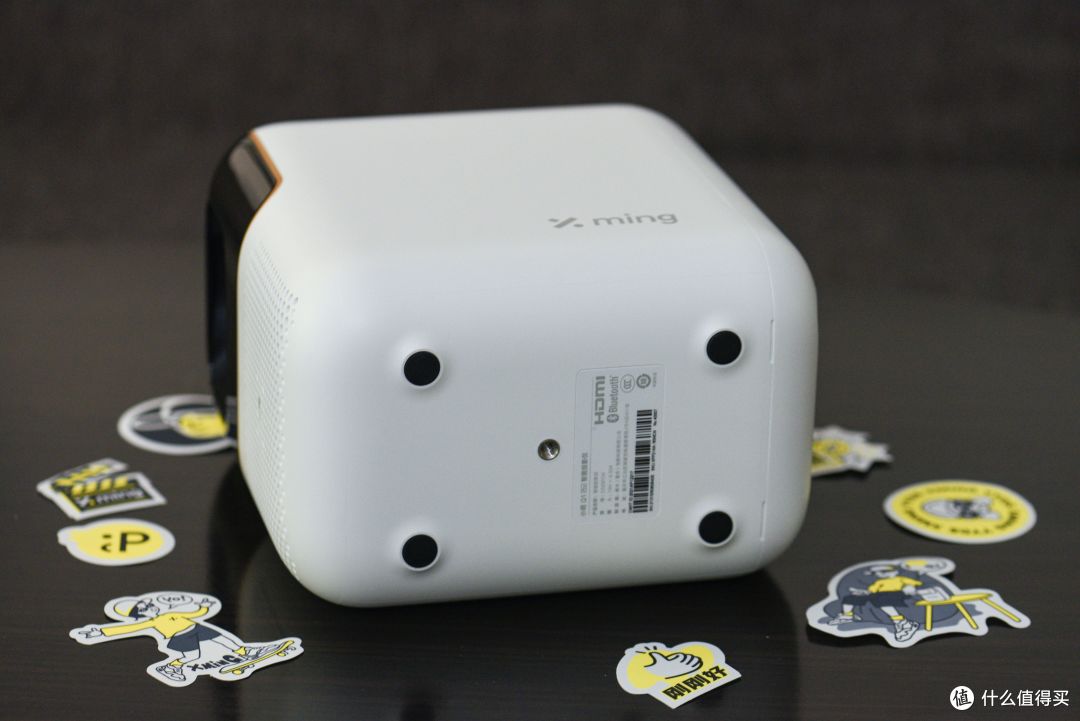 投影仪体验从未如此轻松惬意——小明Q1 Pro智能投影仪上手评测