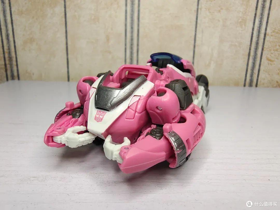 变形金刚玩具篇四百五十六关灯都一样ss85加强级阿尔茜开箱测评