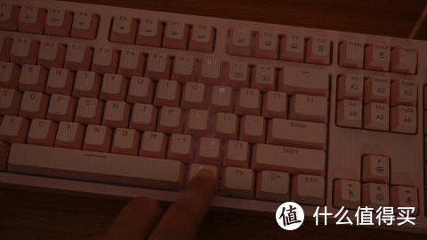 实用有个性 - 斗鱼DKM180热拔插键盘与定制白轴